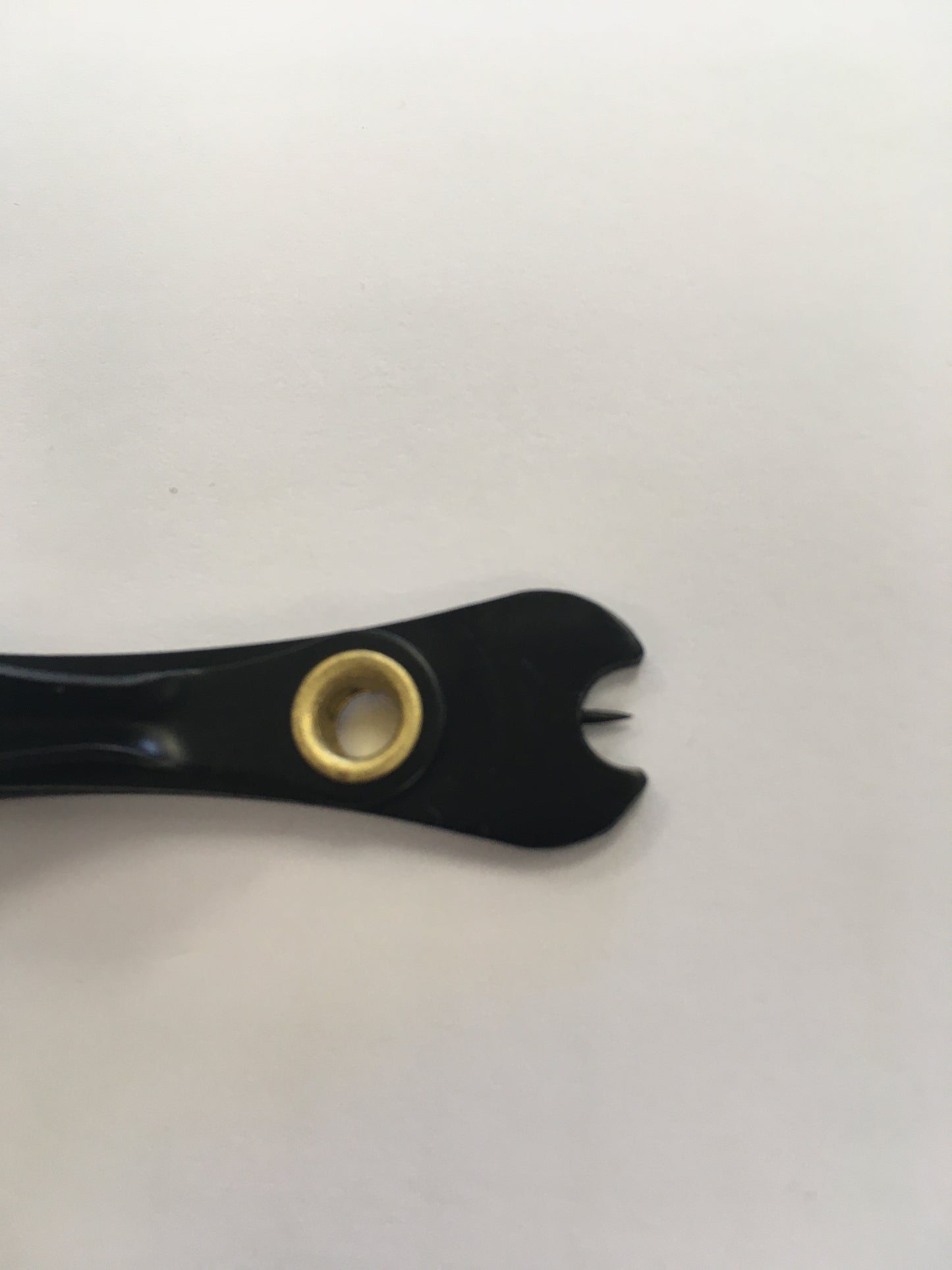 Nipper with Knot Tool